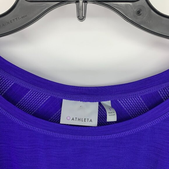 Athleta Top Kettlebella Long Sleeve Thumbholes Mesh Back - Picture 4 of 11